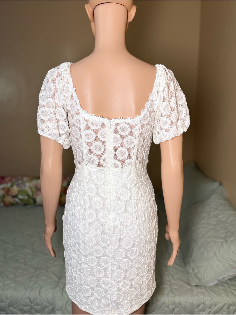 Blush BJ White Floral Lace Sheer V-Neck Puff Short Sleeve Sheath Knee L - Picture 6 of 8